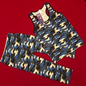 Women’s Active Wear!!